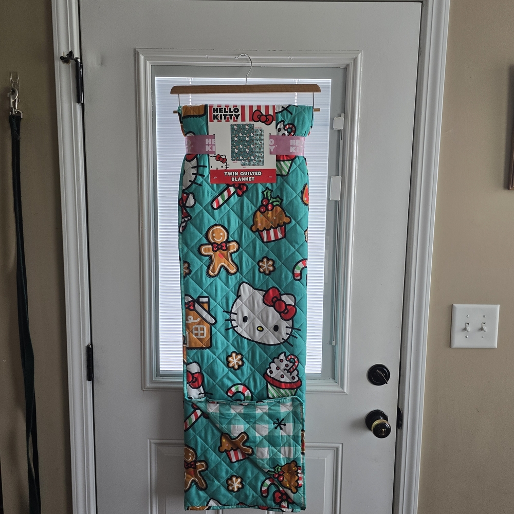 Hello Kitty Twin Christmas Comforter